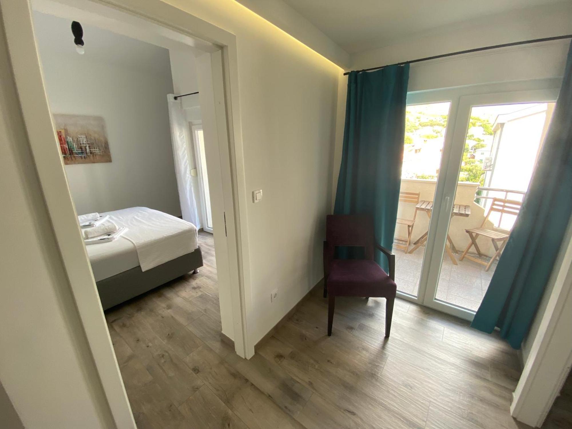 Sunrise Luxury Apartments - U2Adria Dugi Rat Room photo