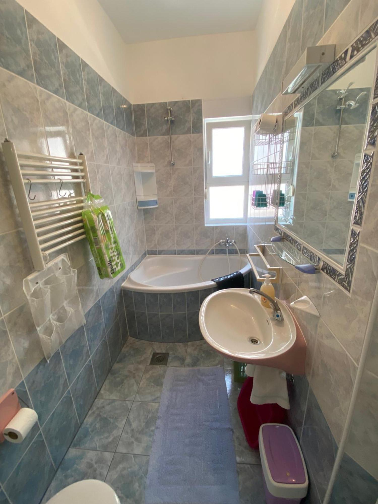 Sunrise Luxury Apartments - U2Adria Dugi Rat Room photo